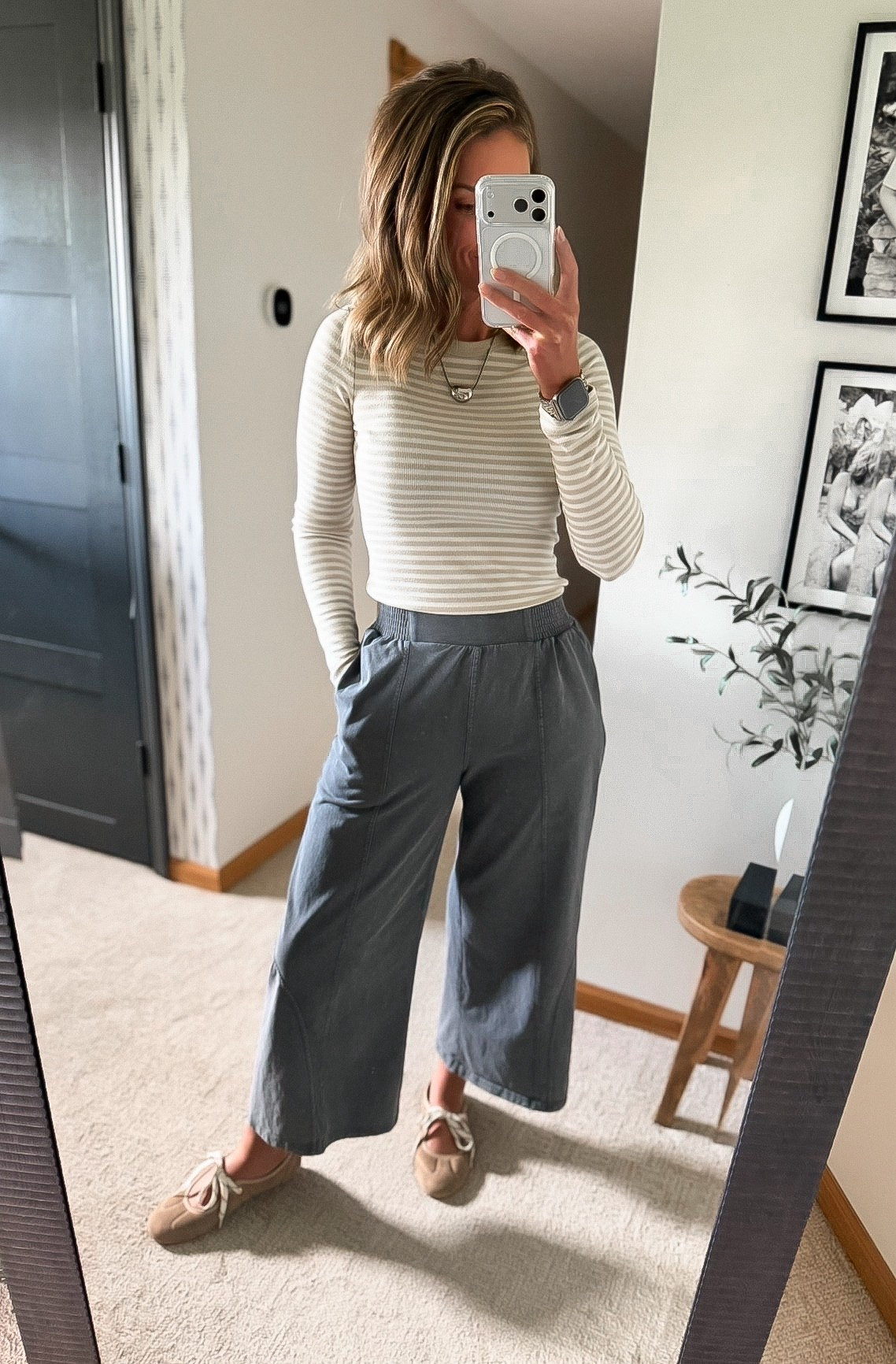 I’m pretty sure I’ve already got my moneys worth out of these pants and flats. I’ve been wearing them constantly since they arrived. 


#LTKOver40 #LTKSeasonal #LTKootd