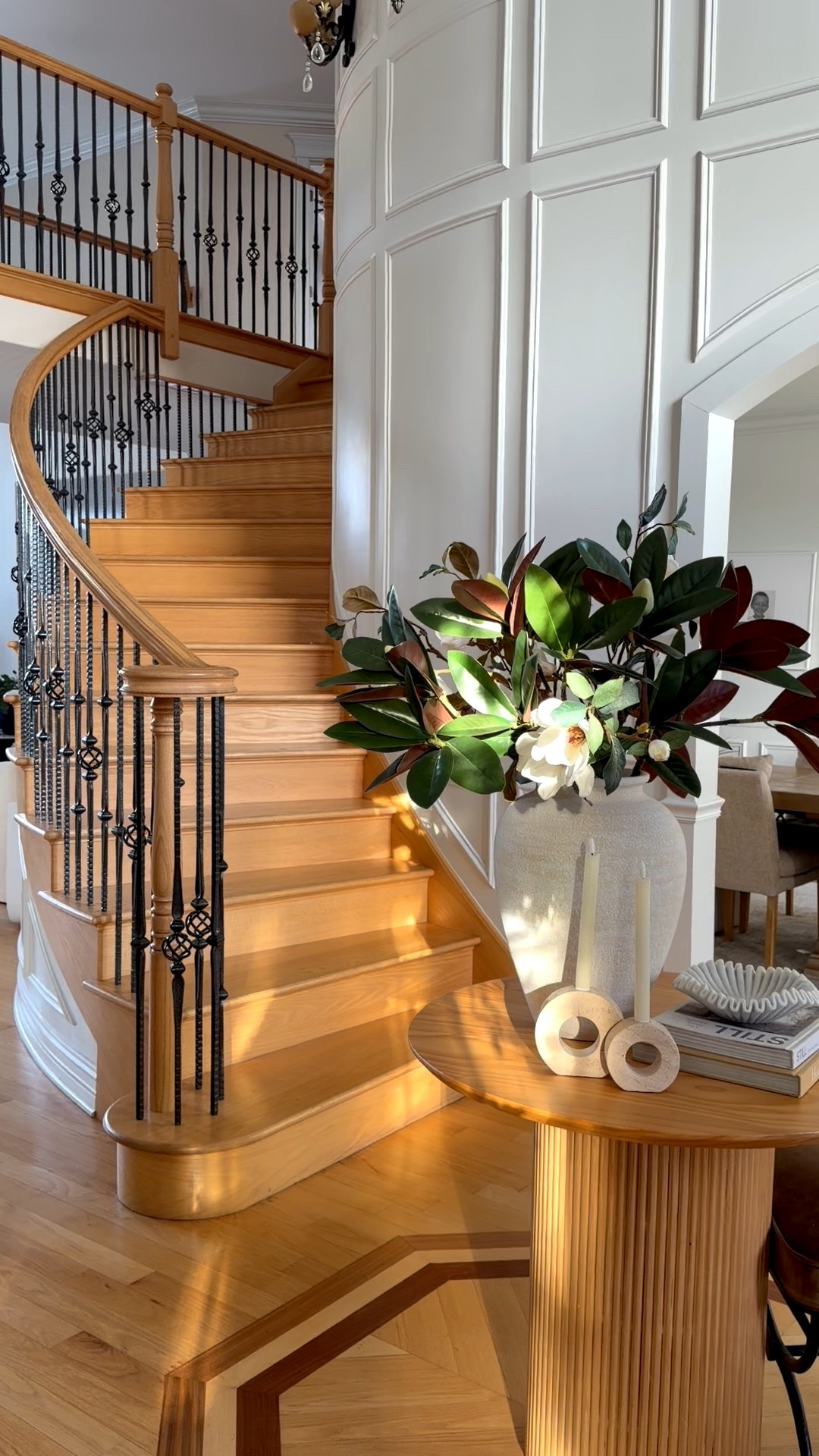 Post holiday foyer refresh! These magnolia stems are one of my favorites and I reach for them every year.

Home refresh, post holidays, foyer, entryway, home decor, magnolia stems, winter styling, home, traditional home, modern home, 

#LTKSaleAlert #LTKHome #LTKSeasonal