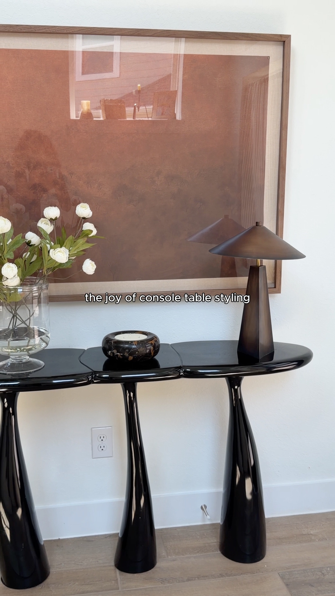 How stunning is this Thalia Console Table in Glossy Black from Z Gallerie? 🖤