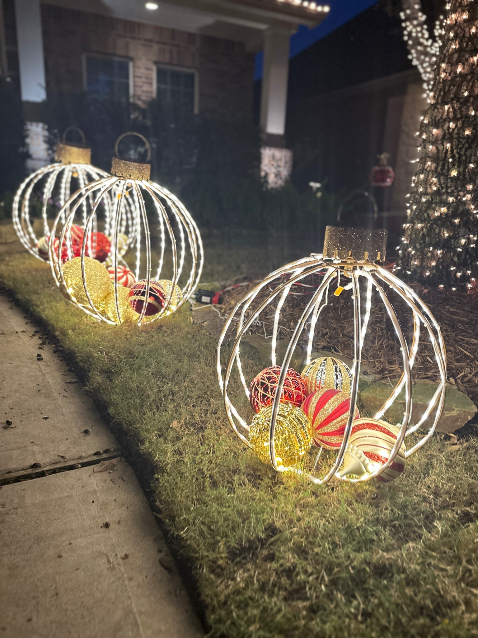These outdoor ornaments are amazing and a set of 3 is $189! I have two sets for our walkway. 

#LTKSeasonal #LTKhome #LTKHoliday