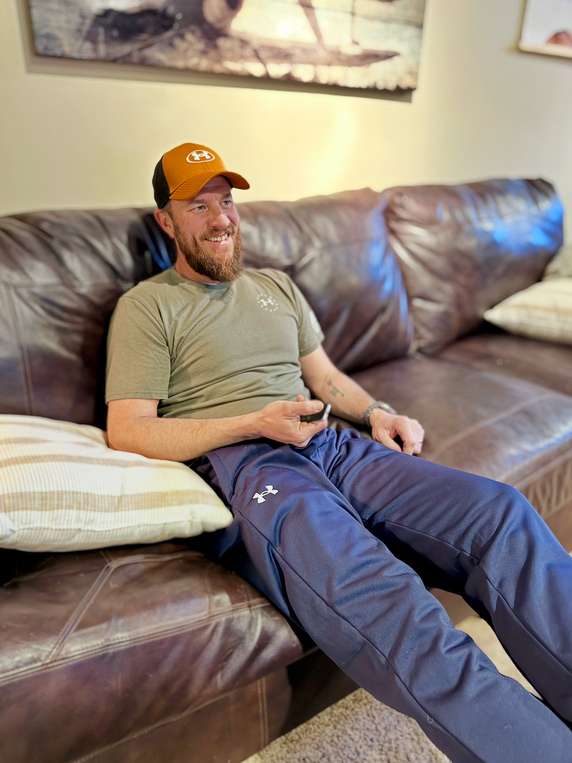 #underarmourpartner 

Husband currently posted up on the couch watching TV… and yes, these are his ultimate lounge pants 😅

These Men’s Armour Fleece Pants are originally $55, marked down to $44.97, and after stacking EXTRA50 + UA15 they come out to just $19.11.

Fit is true to size — he’s 6'2", 200 lbs and wearing his usual large. Soft, lightweight, warm without being bulky, and he lives in them around the house (and honestly out of the house too).

This is part of the Under Armour Semi-Annual Sale — free shipping on $50+, and there’s a lot more to shop. Popular styles are going fast, so definitely look around while the codes are live.

#ad #underarmour 

 

#LTKSaleAlert #LTKActive #LTKMens