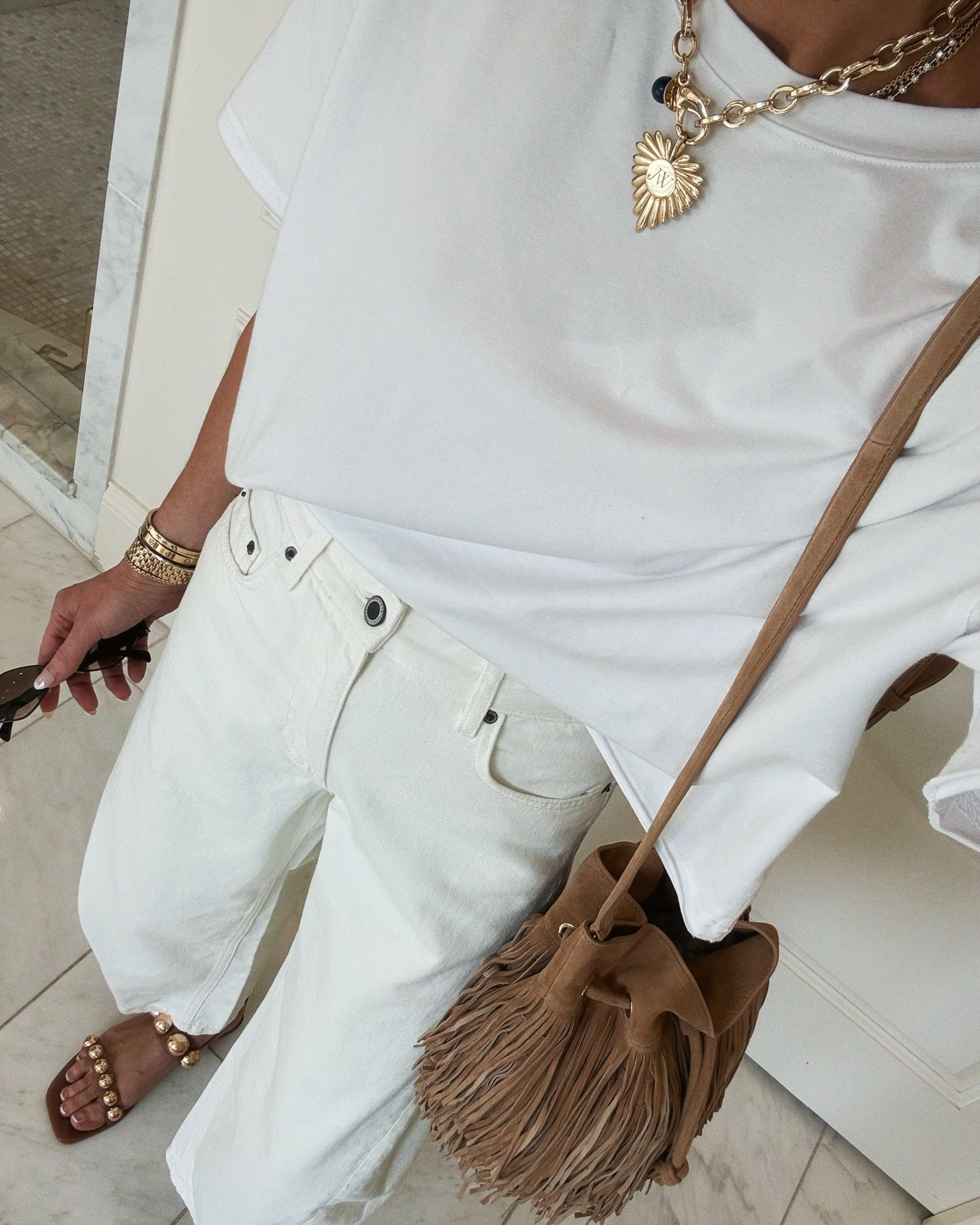 Under $100 denim outfit I'm love! Jeans fit tts