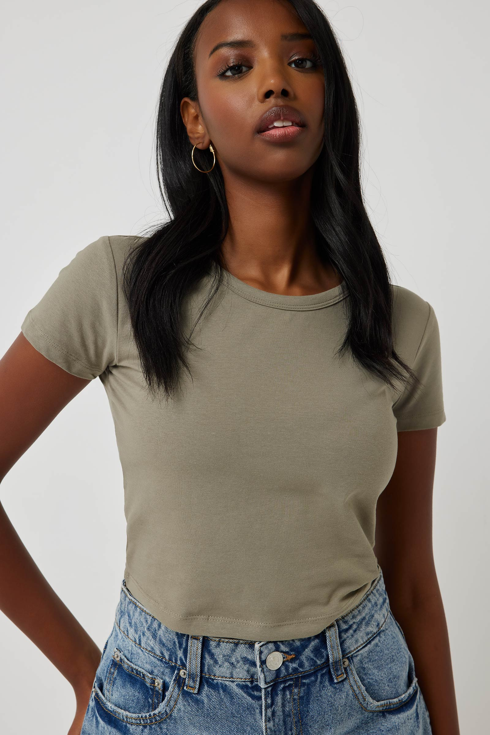 Basic Ultra Crop Crew Neck T-Shirt | Ardene