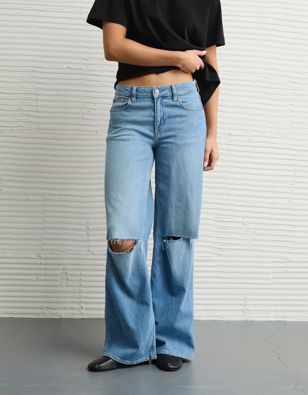 AE Dreamy Drape Stretch Ripped Low-Rise Baggy Wide-Leg Jean | American Eagle Outfitters (US & CA)