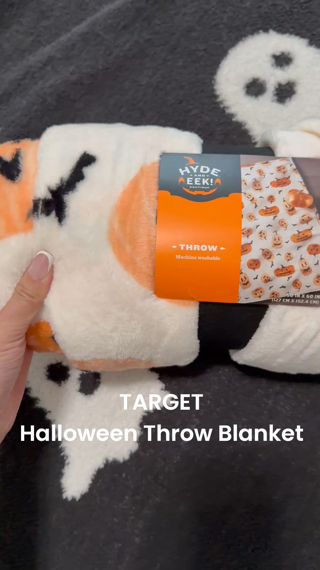 Halloween Throw Blanket 

#LTKHalloween #LTKSeasonal #LTKHome