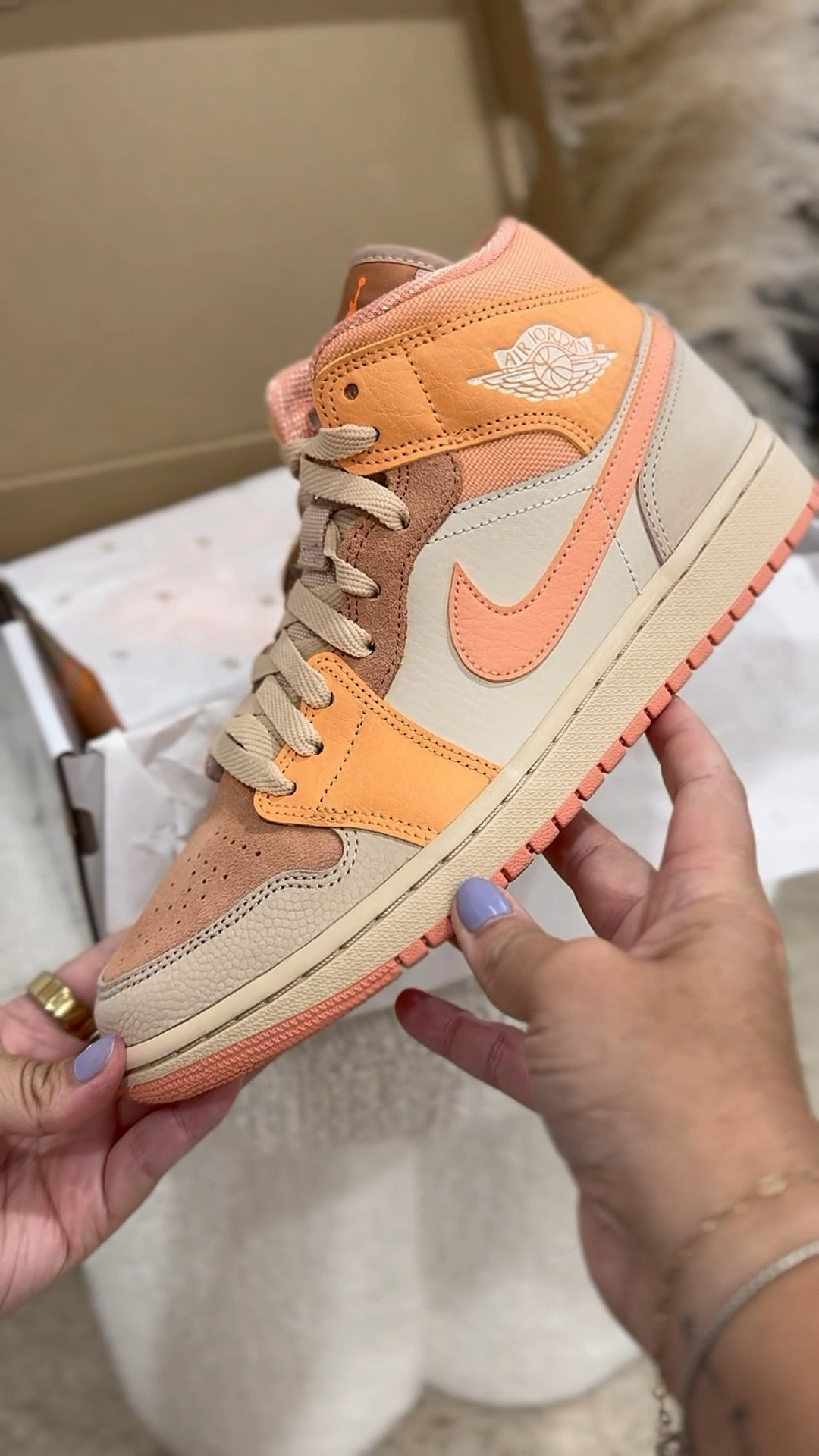 So in love 😍 and so perfect for summer 🍑🍊🧡

#LTKShoeCrush