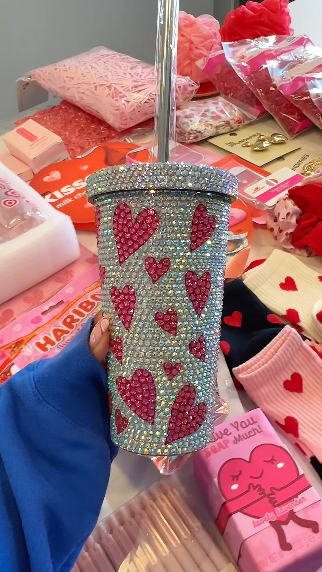 Added these to my Galentine’s Day Bag qs well 🩷💕❤️💋🎀

#LTKSeasonal #LTKParties #LTKGiftGuide