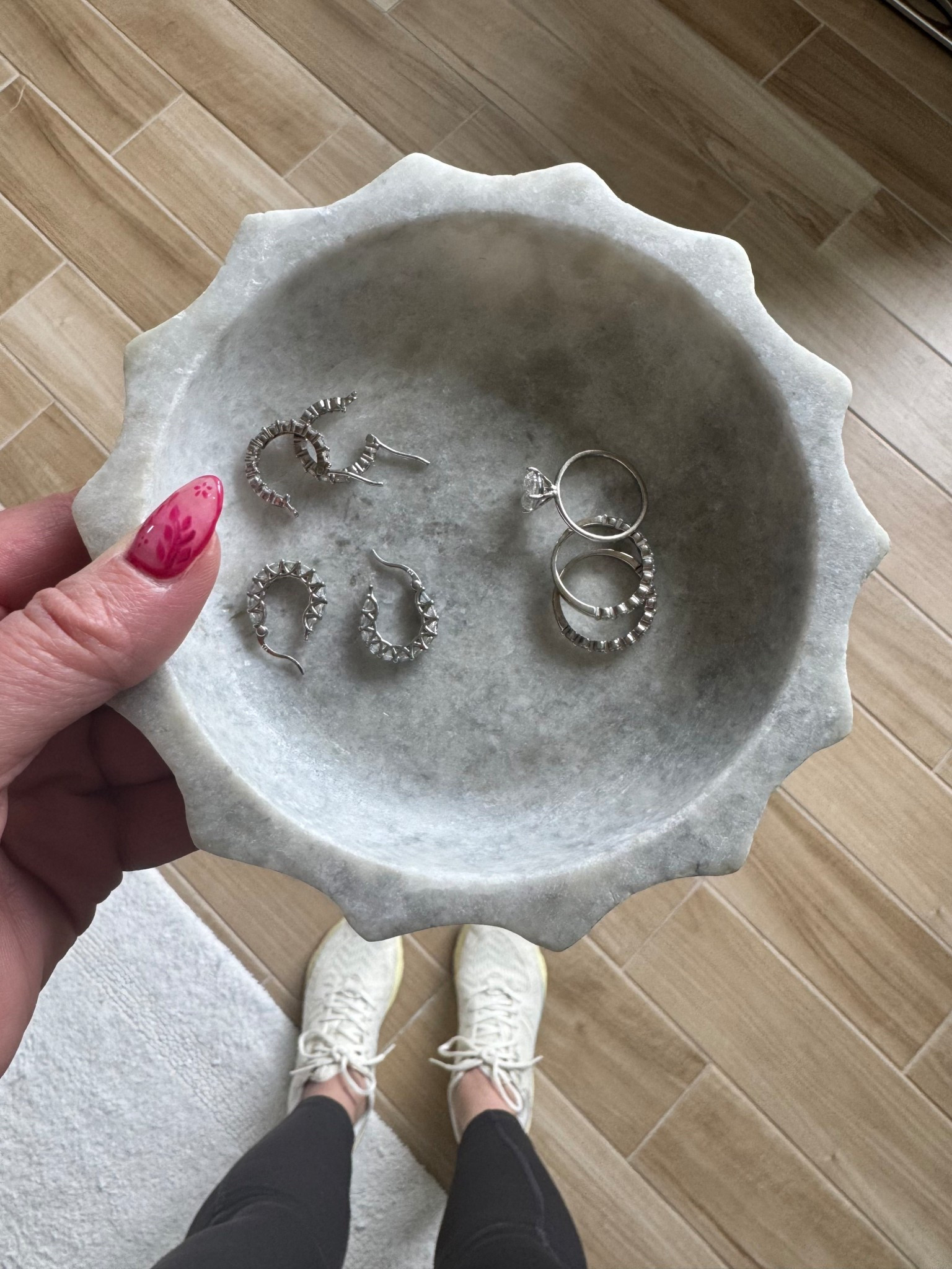 Love a good jewelry dish! These faux diamond hoops always het my compliments 

🔎 jewelry, dish for rings, dish for earrings, aesthetic jewelry dish, watch dish, makeup essentials, makeup desk tray, target finds, styled with bags 

#LTKdayinmylife #LTKmomlife #LTKselfcare