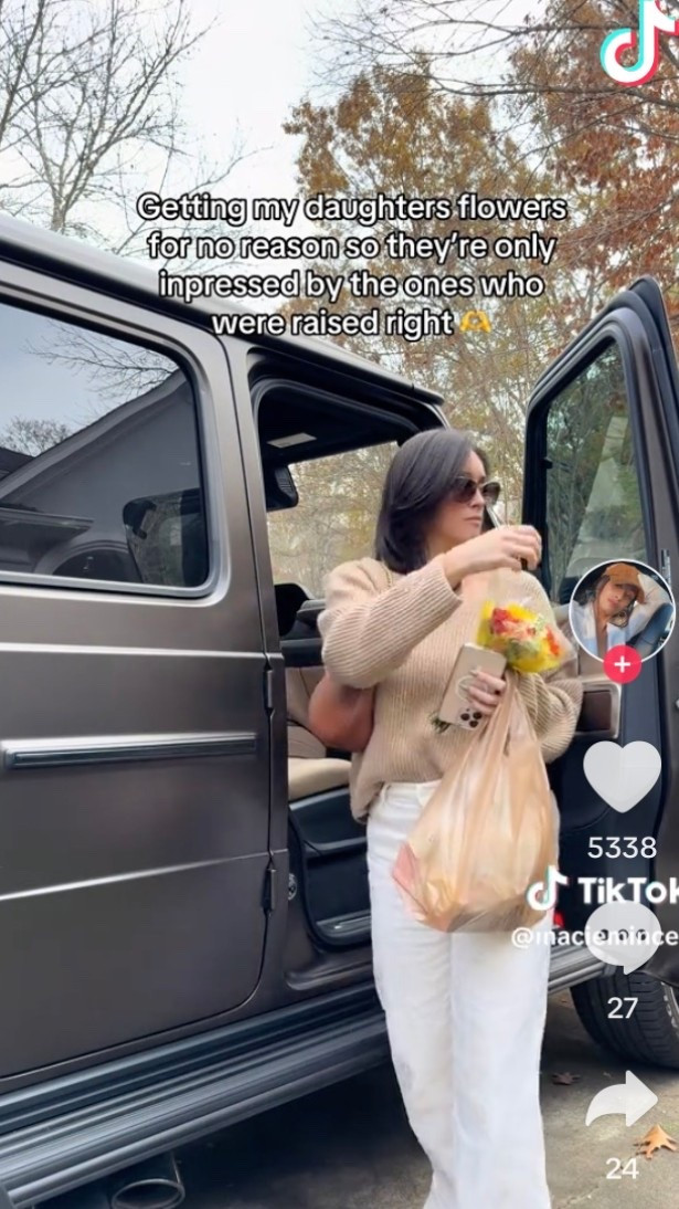 flowers for my girlies 💐

#LTKdayinmylife #LTKootd #LTKmomlife