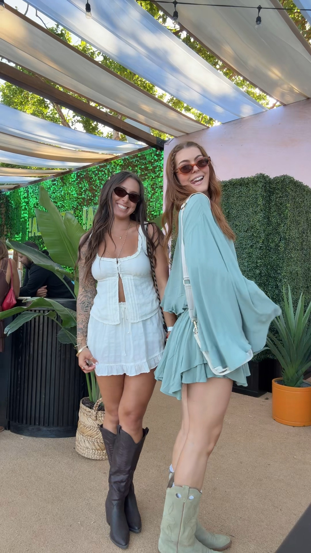 both wearing size XS in our sets! 🥰👯‍♀️ 