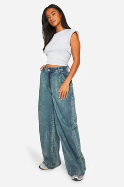 Petite Vintage Wash Wide Leg Jean | boohoo (US & Canada)