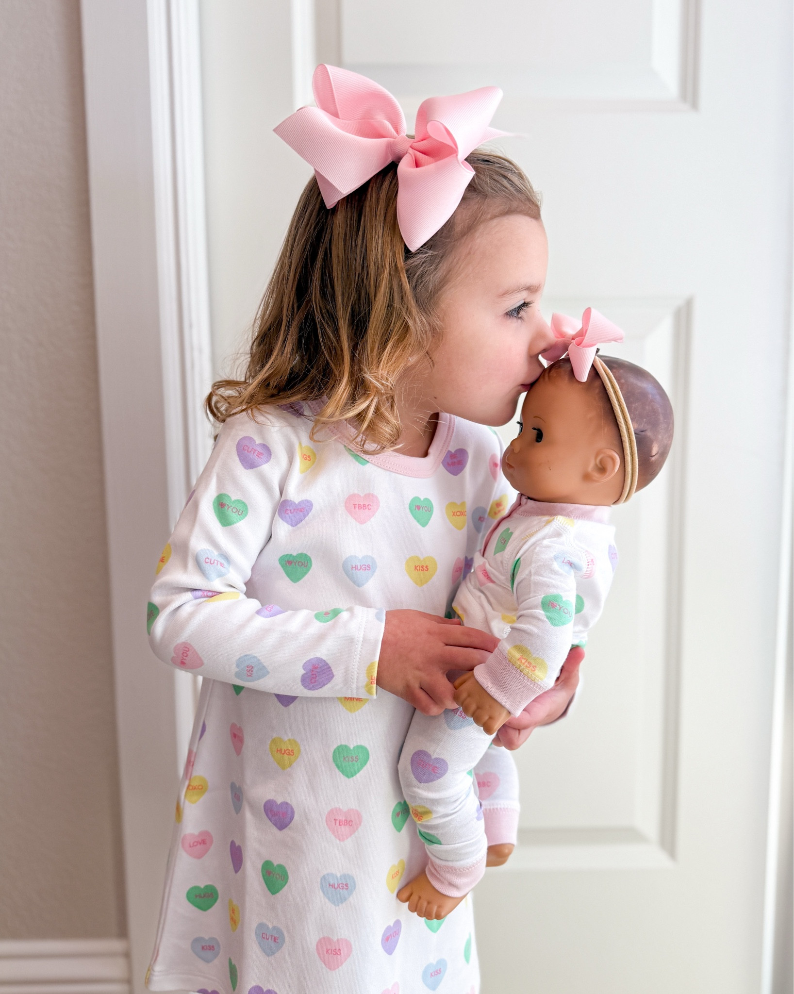 Today is the last day to receive Valentine’s outfits from The Beaufort Bonnet Company before Valentines Day using standard shipping & they are celebrating with 30% off! 
Use code SWEETHEART to get 30% off select items💗💚

#LTKSaleAlert #LTKKids #LTKValentine