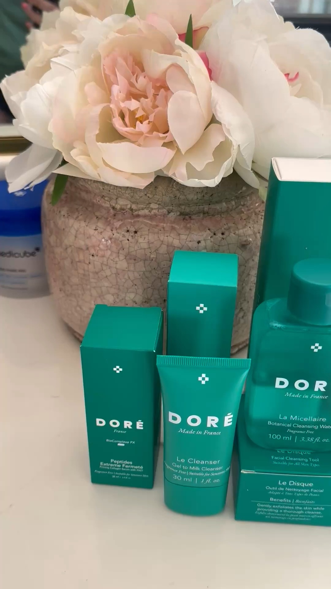 “Dore” is French for golden ✨  which is exactly how I feel after using their products! CLEAN skincare is hard to find, but they’ve done an amazing job with this line! Highly recommend trying! #peptides #skincare #ltkbeauty

#LTKmorningroutine #LTKmomlife #LTKselfcare