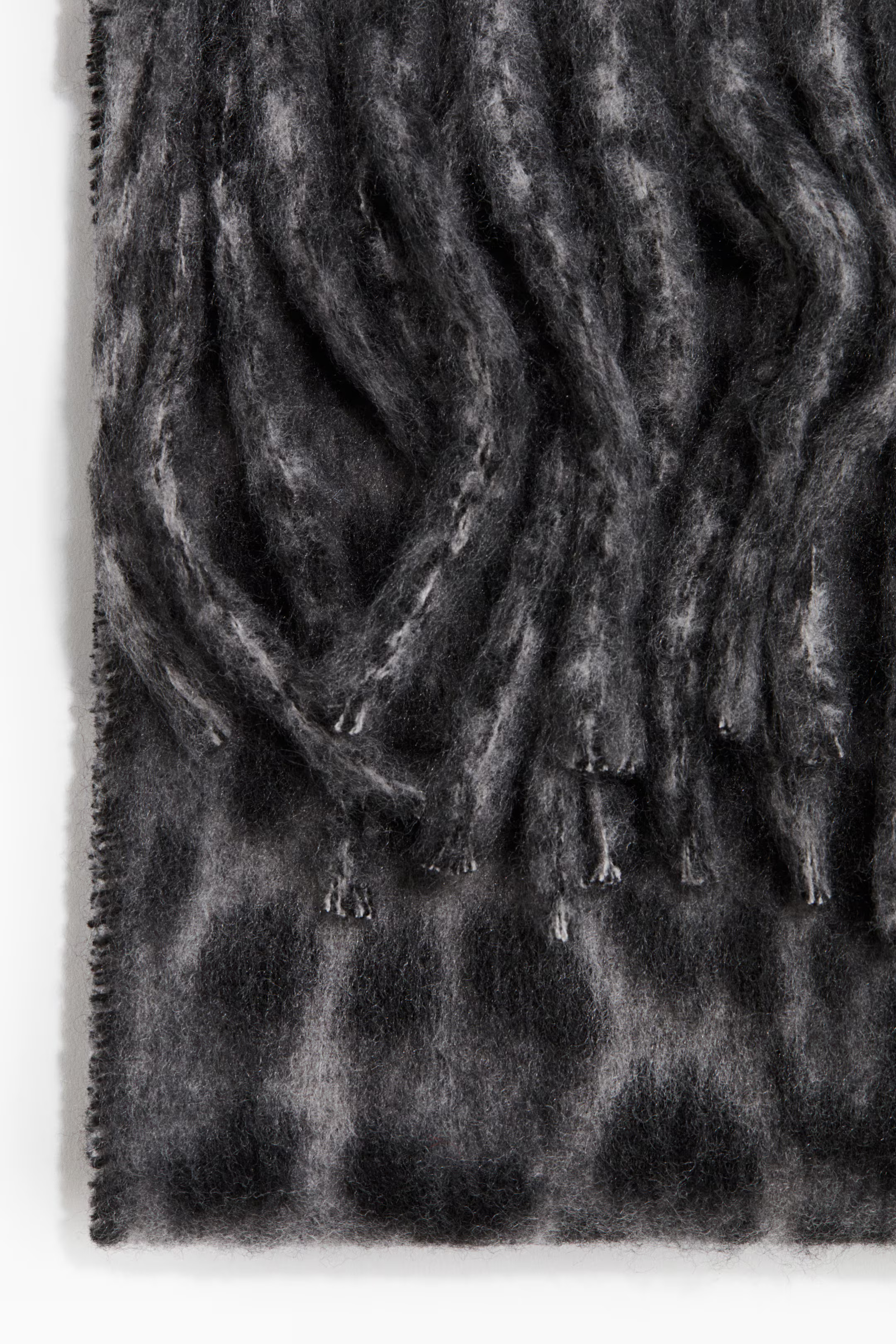 Scarf with Fringe | H&M (US + CA)