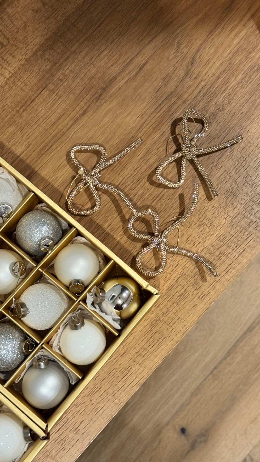 My bow ornaments from Bauble Bar are sold out, but I found some similar ones for you to shop ✨ 

#LTKFindsUnder50 #LTKHoliday #LTKHome