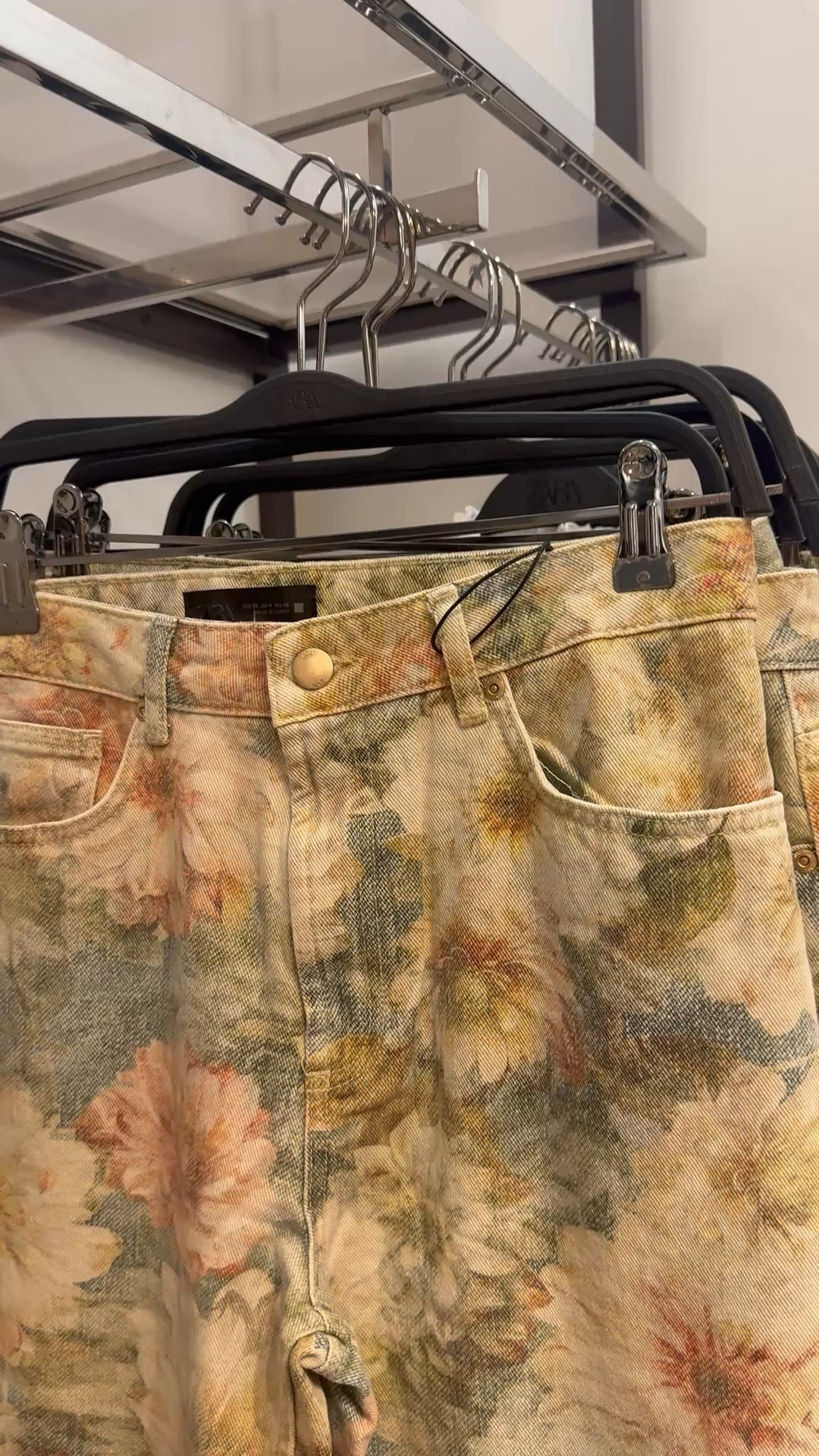 How fun are these floral print jeans. These are so chic and the colors are so perfect for  Fall

#LTKSeasonal #LTKOver40 #LTKMidsize