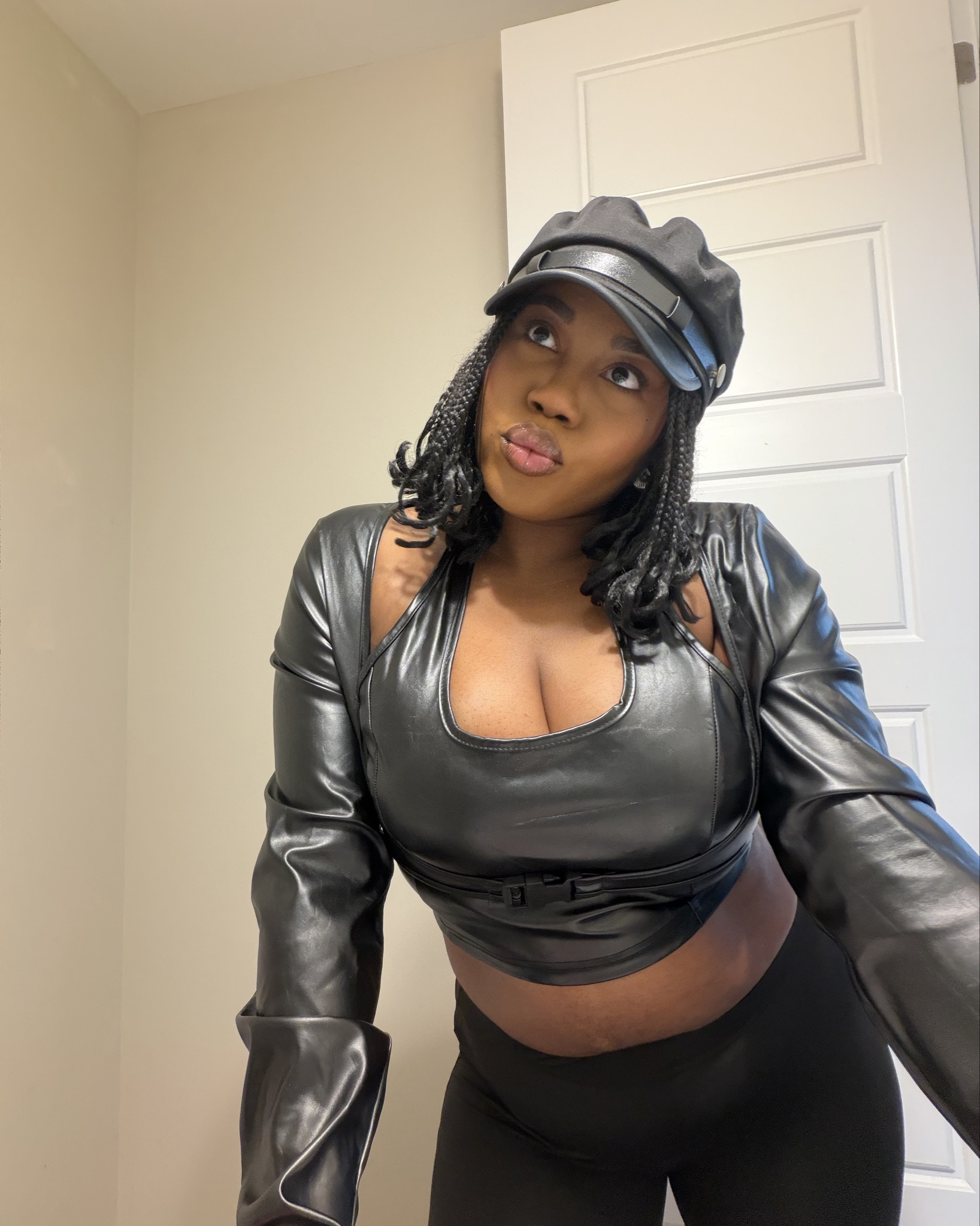 the slay must go on! 🖤👩🏽‍🏭. fit check for day 2 of the hearts sold separately concert tour 💚

#LTKpartywear #LTKfall #LTKcanada