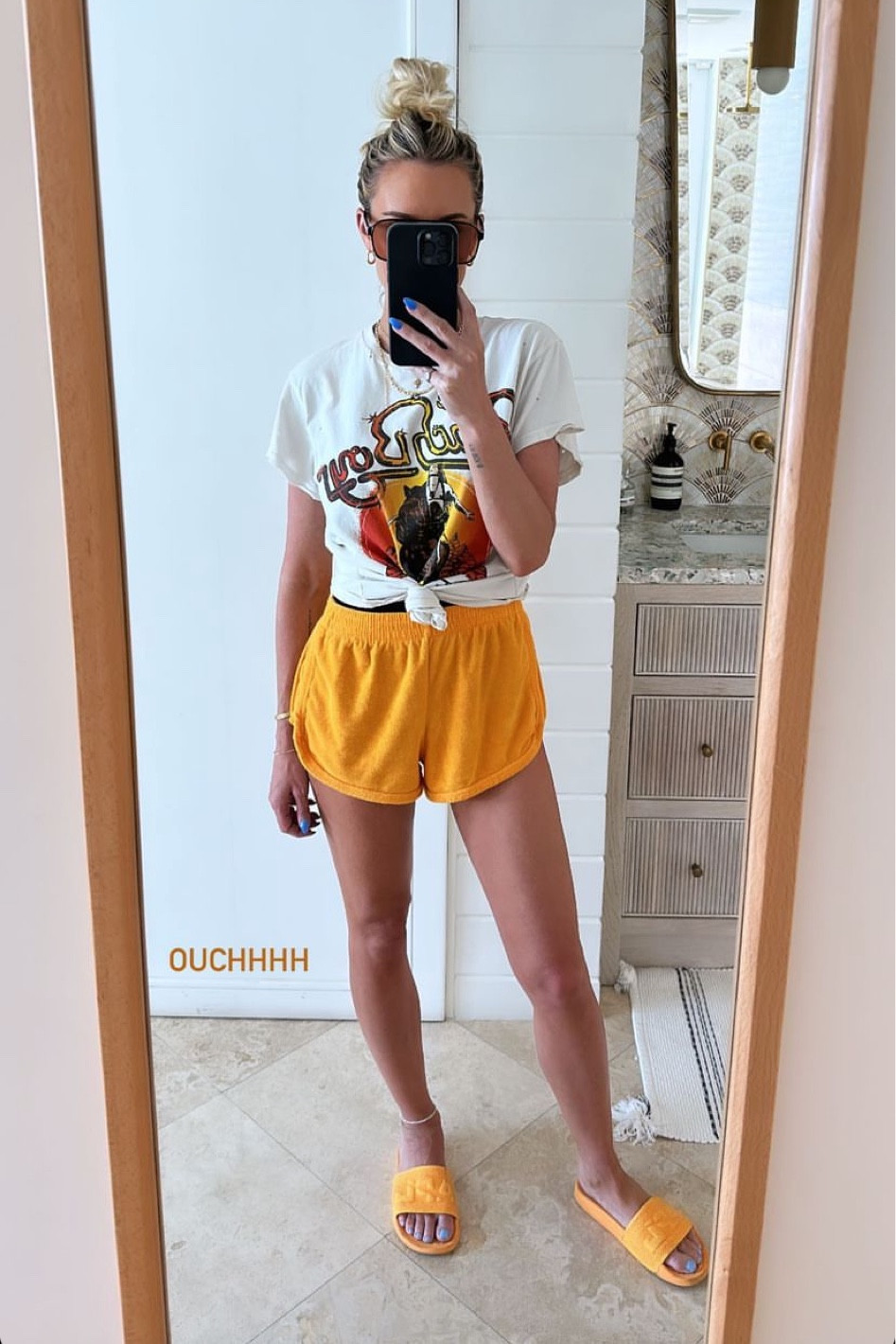 A little burned today! Wearing a tee and my favorite shorts from Target. 

target l shorts l beach l summer l summer shorts l comfy shorts l vacation 