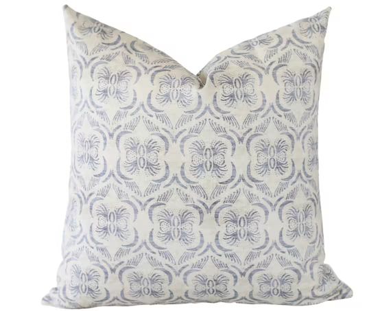 Blue and Cream Quatrefoil Pillow Cover Blue Bedroom Pillow - Etsy | Etsy (US)