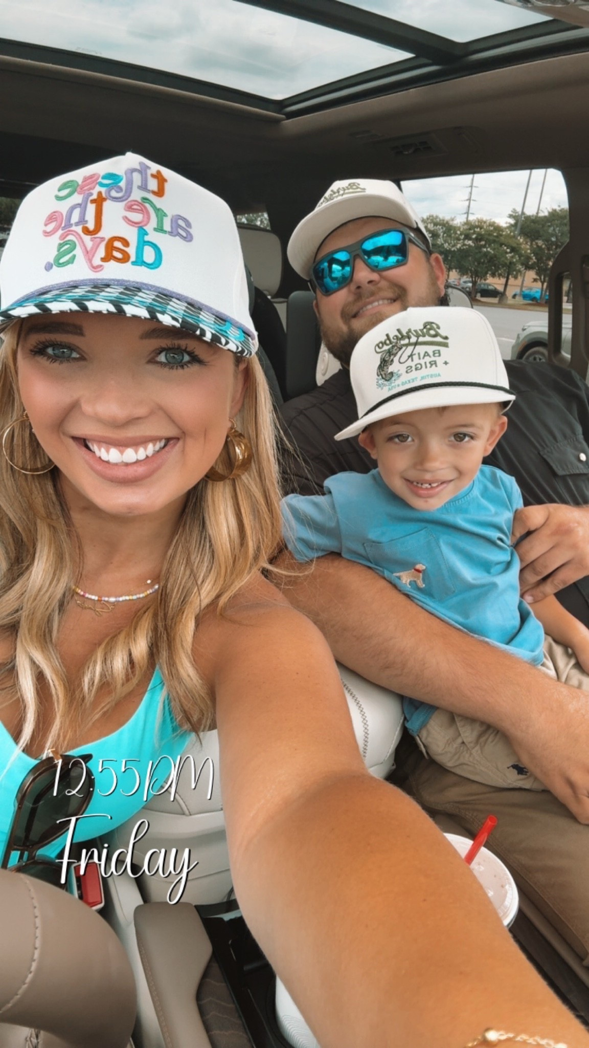 My bestfriends🩵

#LTKmomlife #LTKKids #LTKMens