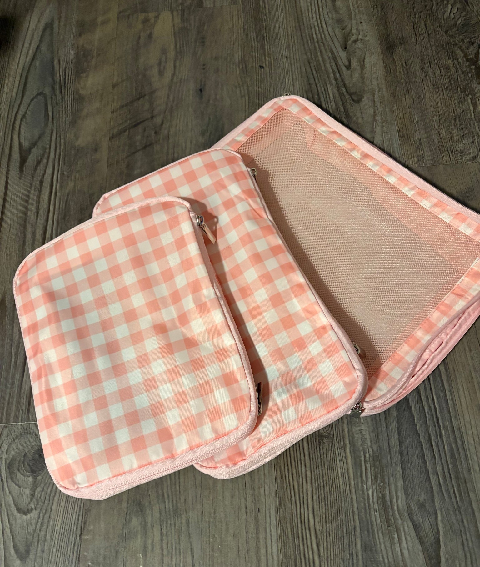 The cutest packing cubes!! Love this gingham print 🩷

#LTKmomlife #LTKTravel #LTKKids