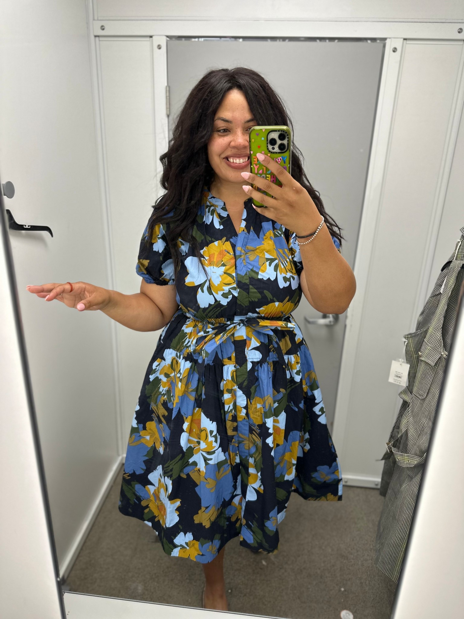 Free Assembly @ Walmart. I need to be freed from their chokehold! So gorg! Love dresses ✨❤️‍🔥