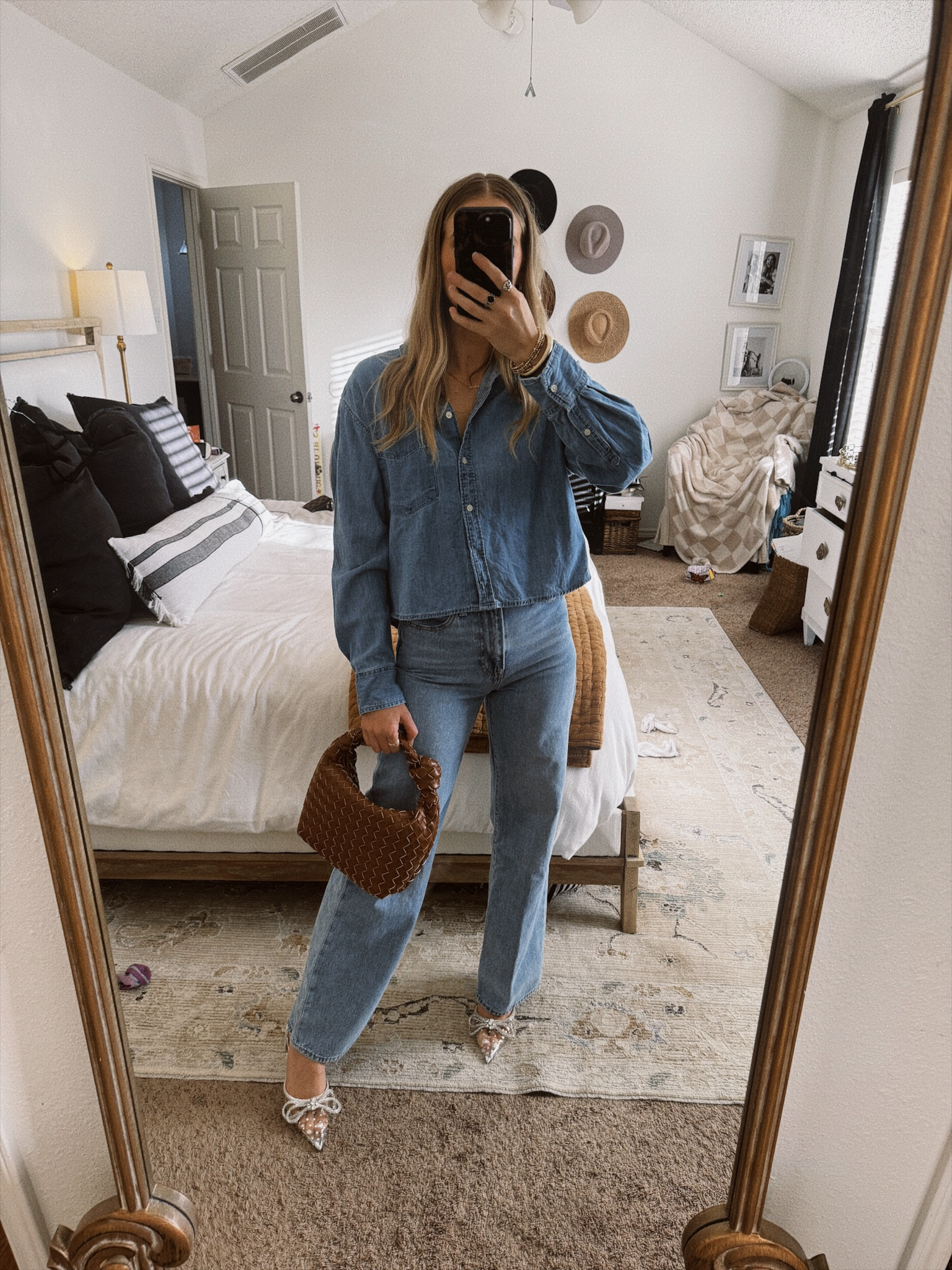We love a little Canadian tuxedo and with rodeo season here you can easily recreate this look! 