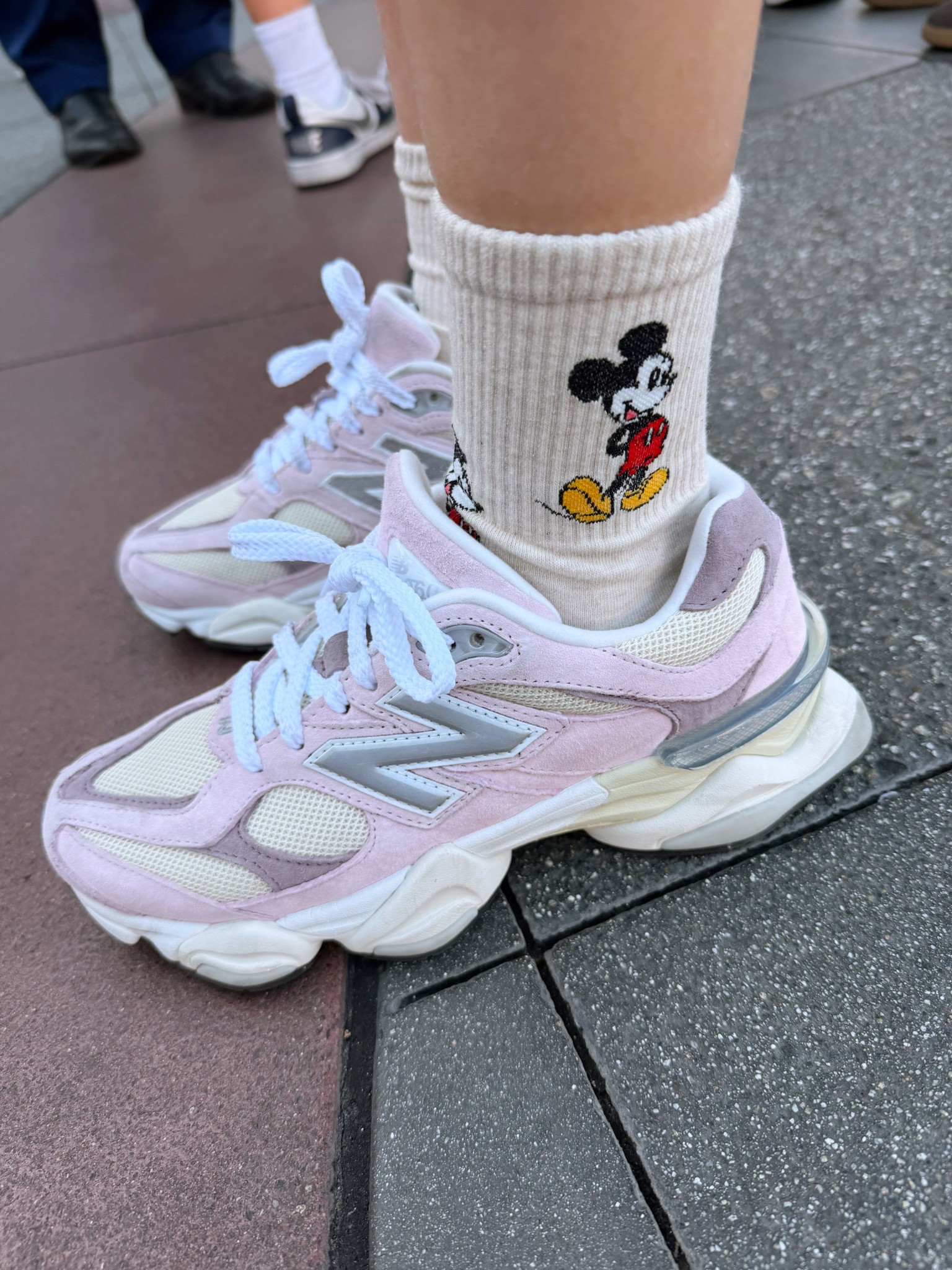 Disneyland shoe & sock combo 🎢🩷