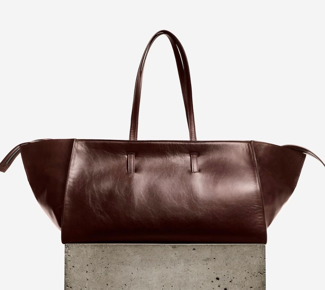 COS monument tote bag 👜 

#LTKSeasonal