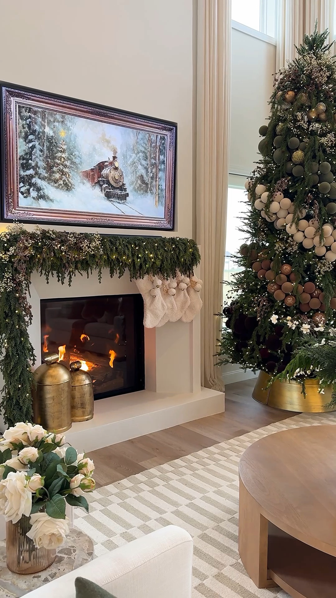Recreate my Christmas mantel with the best garland and hanging hack!

#blackfriday #christmas #christmasdecor #christmasdecoration #christmasgarland

#LTKHoliday #LTKHome