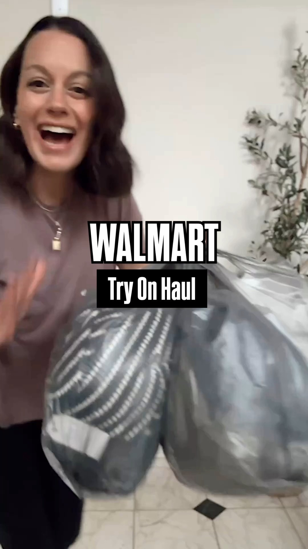 Walmart try on haul!

Wide leg sweatpants and NYC sweatshirt run big! I’m in the xs.

Everything else runs true to size!



#LTKootd #LTKOver40 #LTKPetite