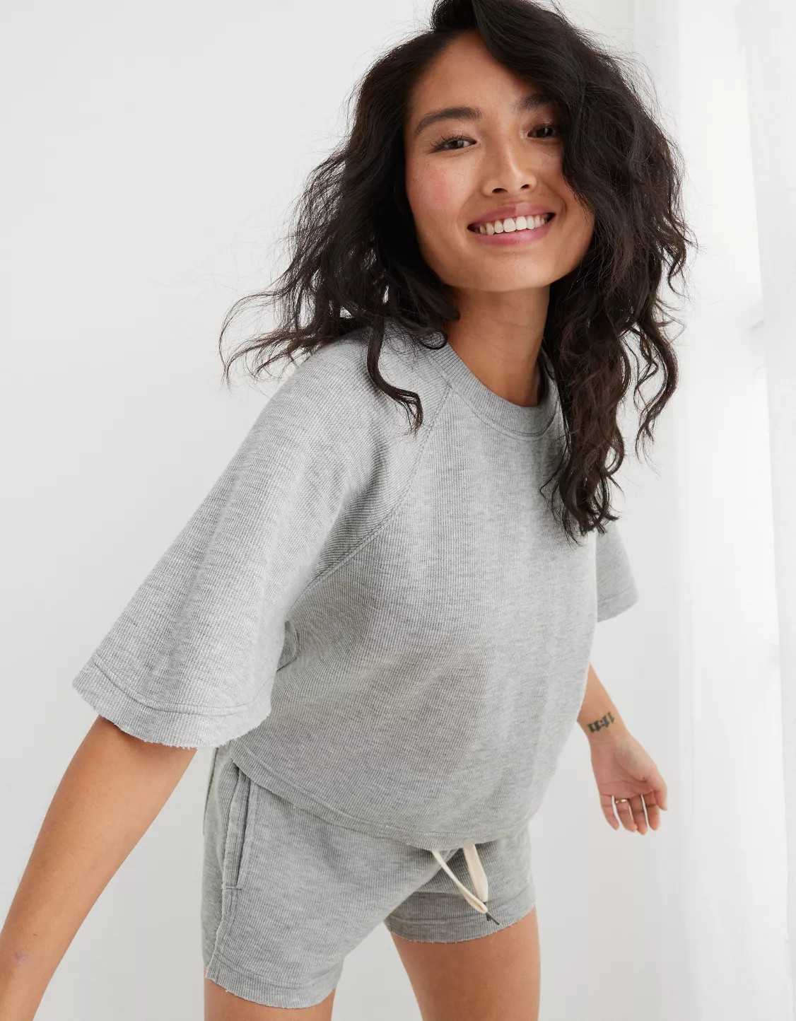Aerie Lightweight Ribbed Short Sleeve Sweatshirt | American Eagle Outfitters (US & CA)