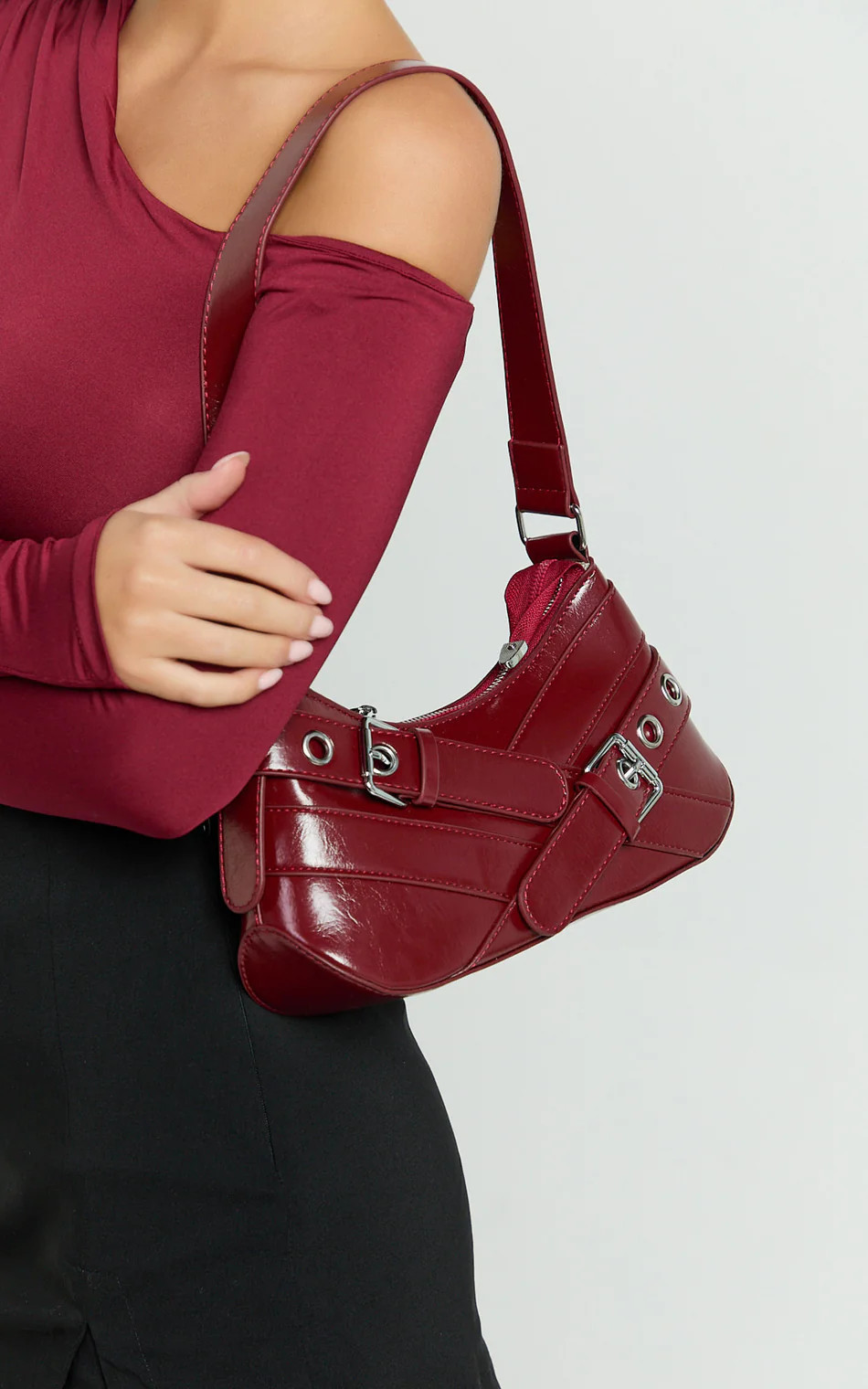 Therese Bag - Hardware Buckle Detail Shoulder Bag in Burgundy | Showpo (US, UK & Europe)