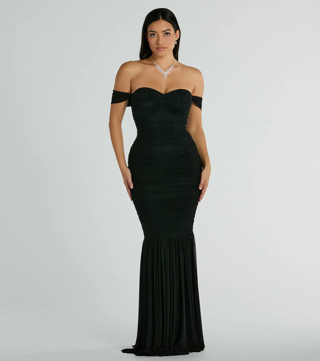 Cece Off-The-Shoulder Mermaid Mesh Formal Dress | Windsor Stores