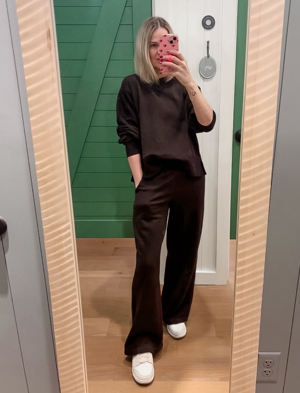 Currently in my anything chocolate brown and extra-snuggly era. When I say this sweat set is 👩🏻‍🍳💋, I mean it—I did all the store rounds and this one was the clear winner. Available in other colors  - runs a little big (wearing XS in both for reference!)

#LTKActive #LTKootd #LTKTravel