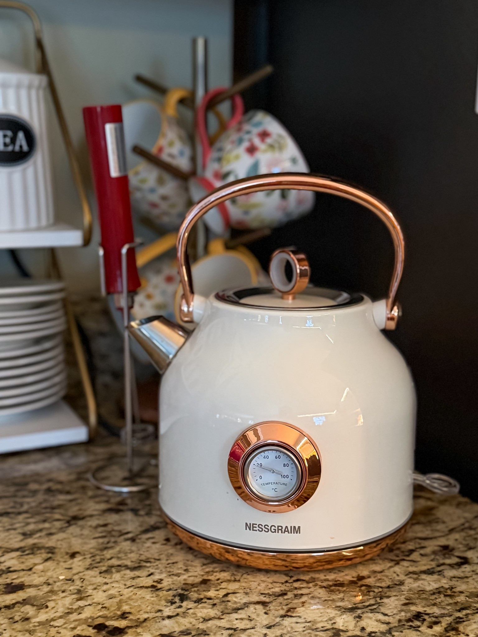 Electric retro kettle sale! 

#LTKHome #LTKSaleAlert #LTKCyberWeek