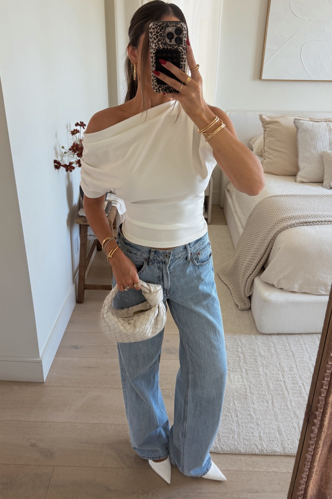 ootd wearing a 26 long jeans 

#LTKStyleTip #LTKSaleAlert #LTKFindsUnder100
