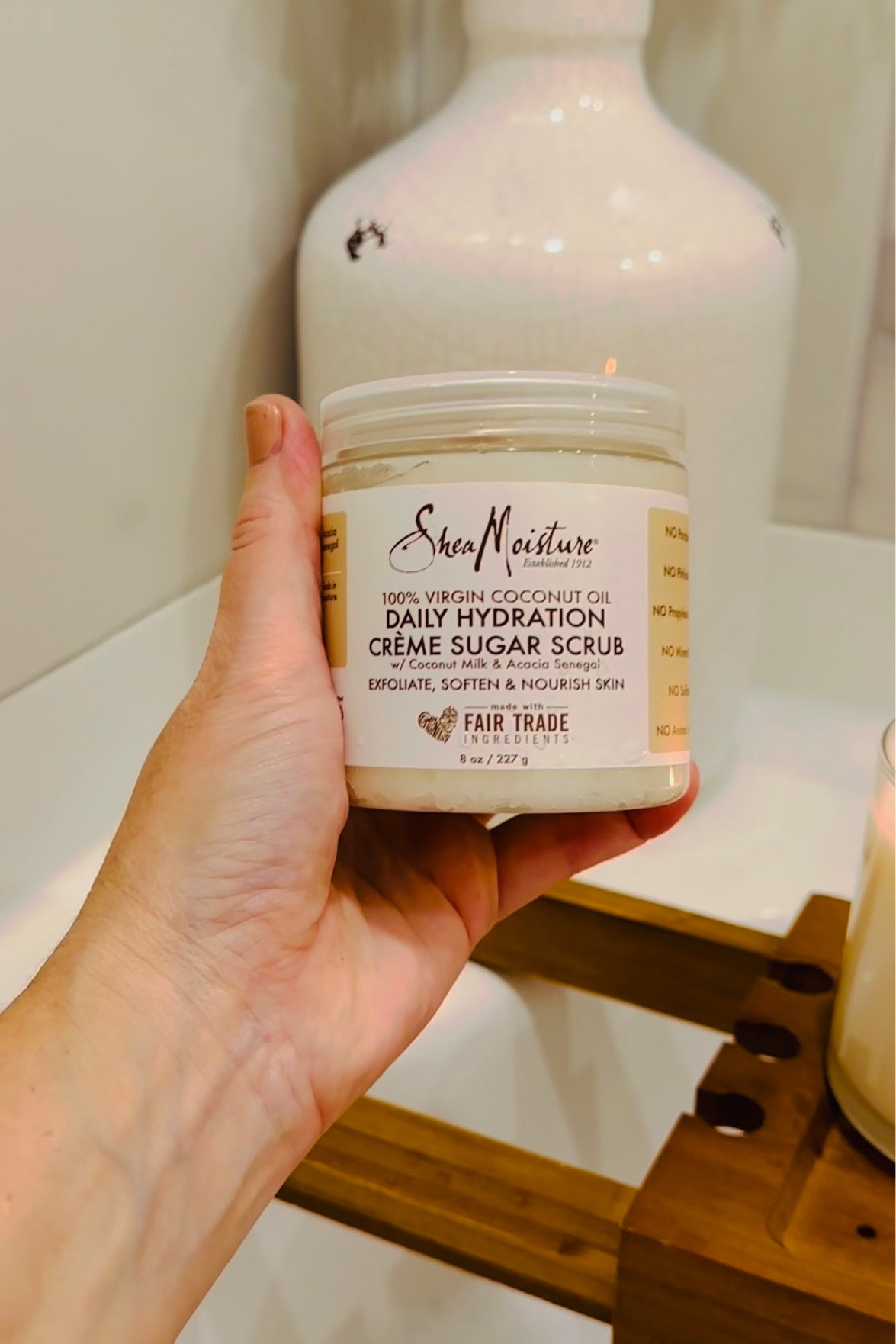 🛁 Taking daily baths isn’t just a luxury—it’s essential self-care for busy moms! 🌸 Carve out a few moments each day to unwind, recharge, and prioritize YOU. #selfvare #MomLife #DailyBathTime