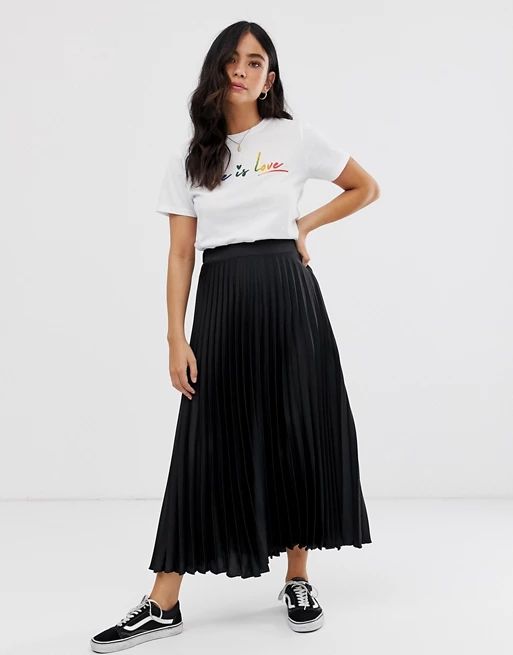 New Look satin pleated midi skirt in black | ASOS US