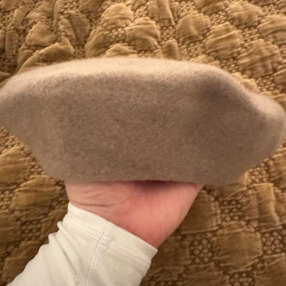 Wyeth Wool Beret 🤍 | Poshmark