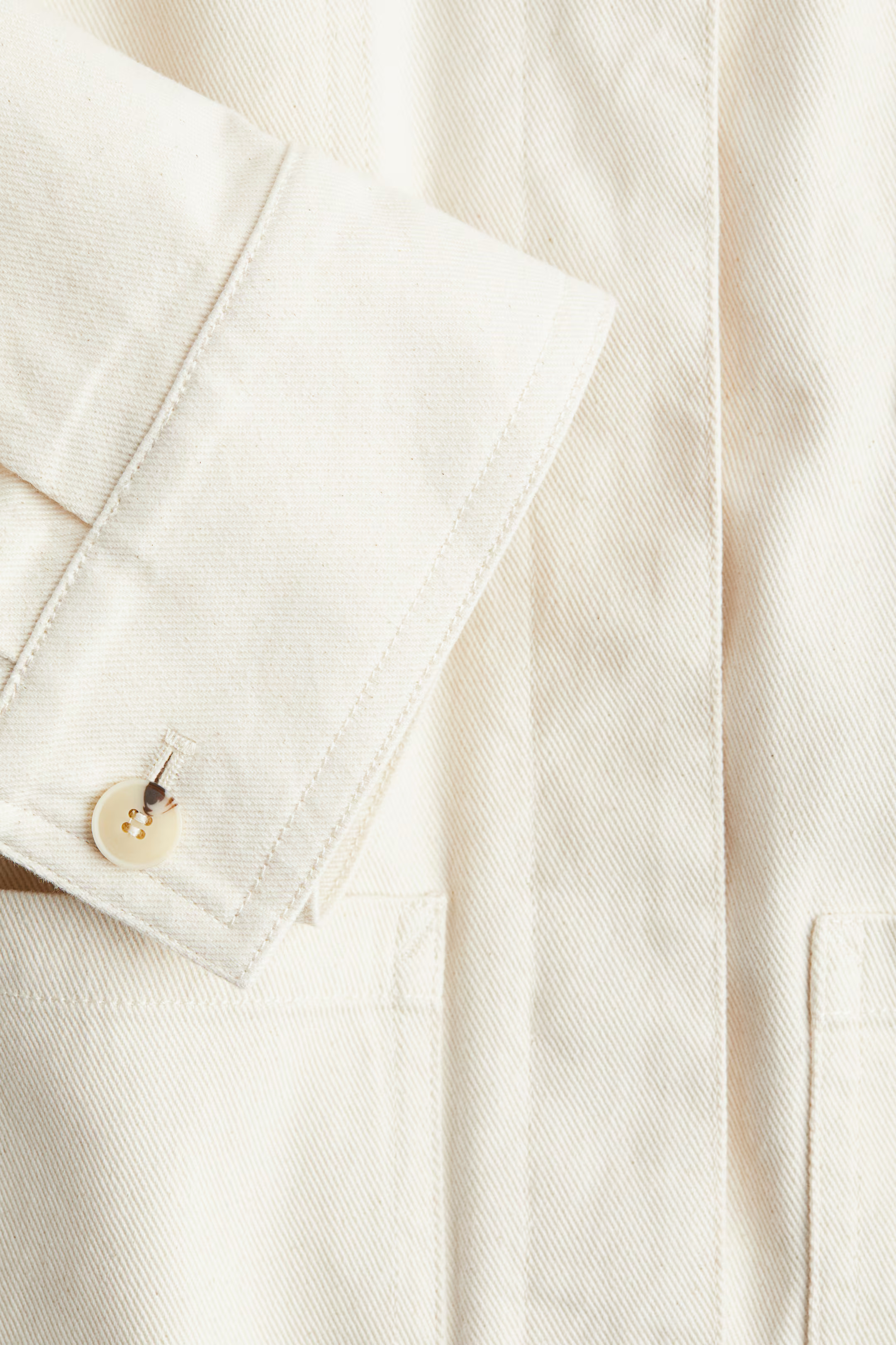 Twill shacket | H&M (UK, MY, IN, SG, PH, TW, HK)