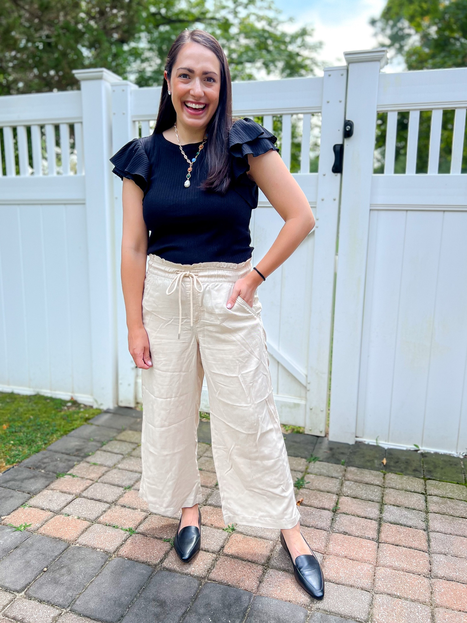 Teacher outfit, workwear, wear to work, loft top, wide leg pants, loft fashion, ruffle sleeve top, flats 

M top
Small petite pants
Tts flats

#LTKworkwear #LTKBacktoSchool #LTKstyletip