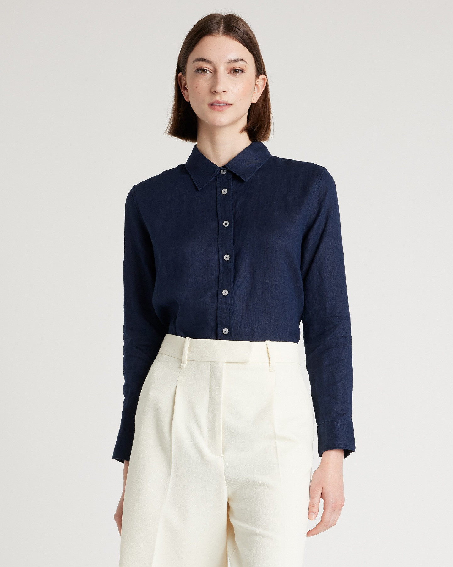 Quince | Women's 100% European Linen Long Sleeve Shirt in Deep Navy, Size Small | Quince