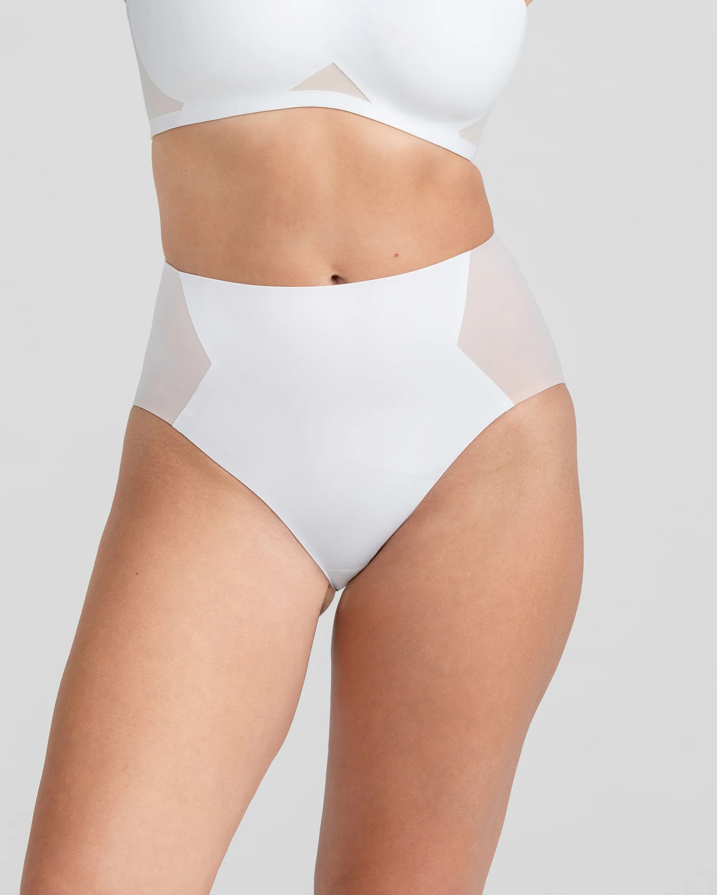CrossOver Brief | Honeylove