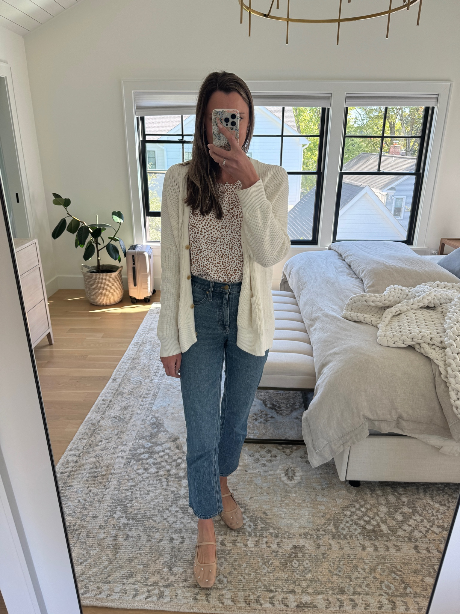 It’s officially sweater weather here in the DC area! My blouse is discontinued from J.Crew factory, but linking my favorite Demi cut jeans, mash flats, oversized cardigan, it’s so cozy

#LTKStyleTip #LTKSaleAlert #LTKHome