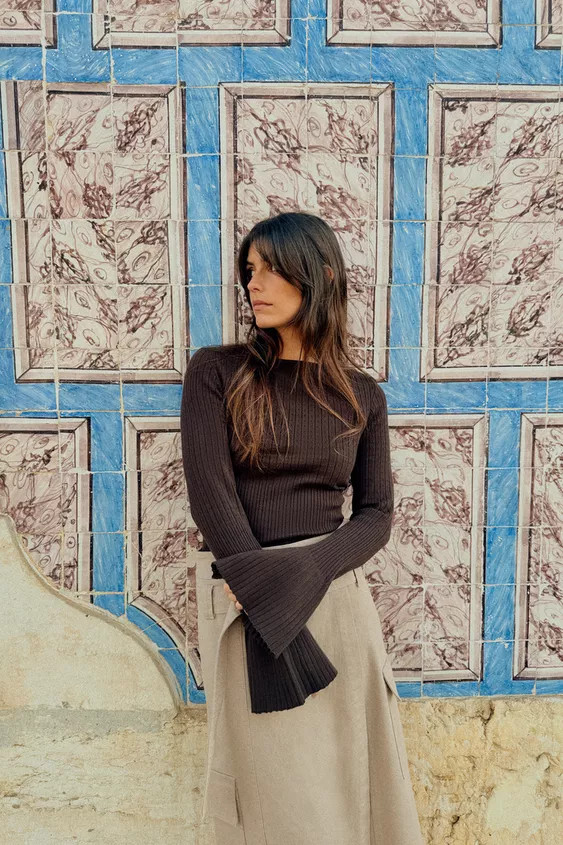 FITTED KNIT JUMPER WITH FLARED SLEEVES | Zara UK