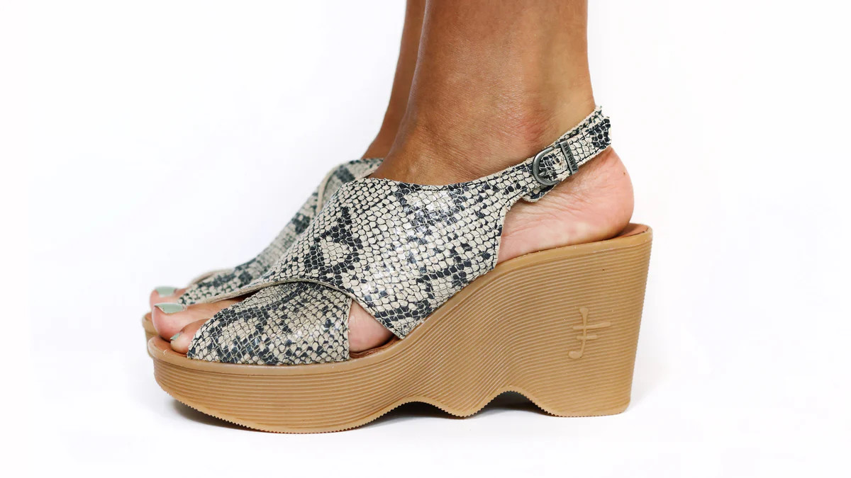 Cross Your Heart | Famolare