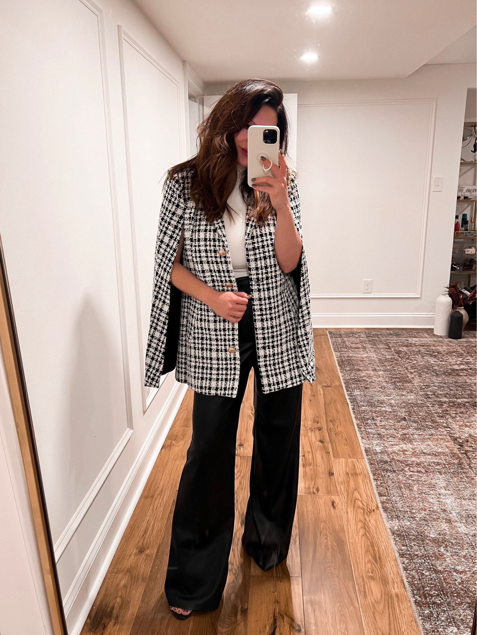 30% off Red Dress Boutique // cape blazer, holiday looks, business casual, workwear, sequin dress

#LTKHoliday #LTKCyberweek #LTKstyletip