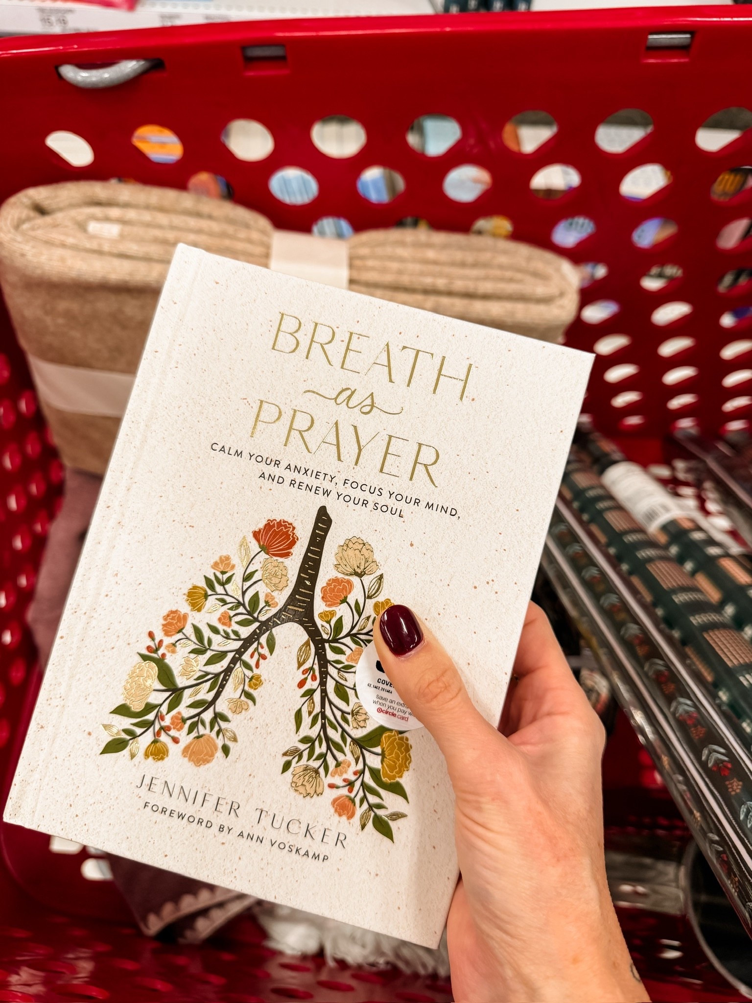 This devotional would be a great gift for any woman 💕

Loverly Grey, Target find, gift guide, gift ideas, women’s devotional 

#LTKHoliday #LTKGiftGuide #LTKFindsUnder50