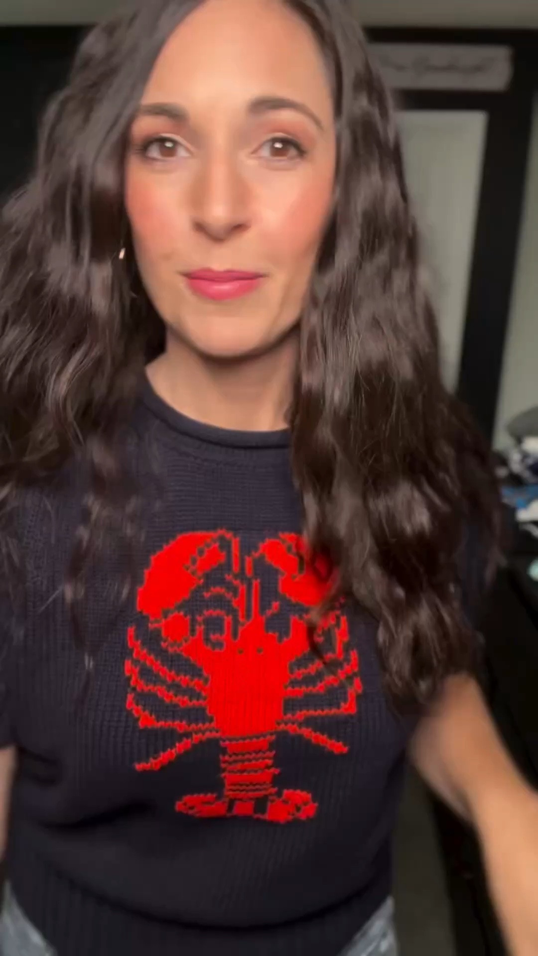 Okayyyy Walmart 👏 This lobster sweater immediately gave me Nantucket/coastal summer vibes 🦞⚓️

The knit feels so cute for chilly beach nights, boat days, or pretending you summer in Nantucket even if you’re just running errands 😜 Paired it with denim and instantly felt pulled together.

Buyer POV: novelty sweaters can go cheesy FAST… but this one feels classic, preppy, and fun ❤️💙

Would you wear the lobster sweater?! 🦞👇

#reel #explore @christina_with_love_